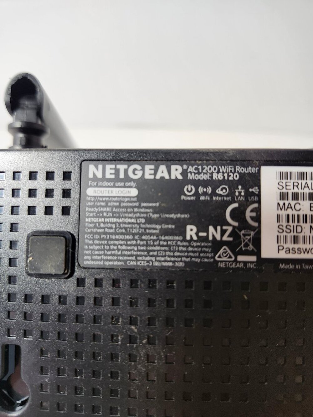 Netgear R6120 AC1200 Dual Band WiFi Router Complete In Box Tested - Picture 4 of 10